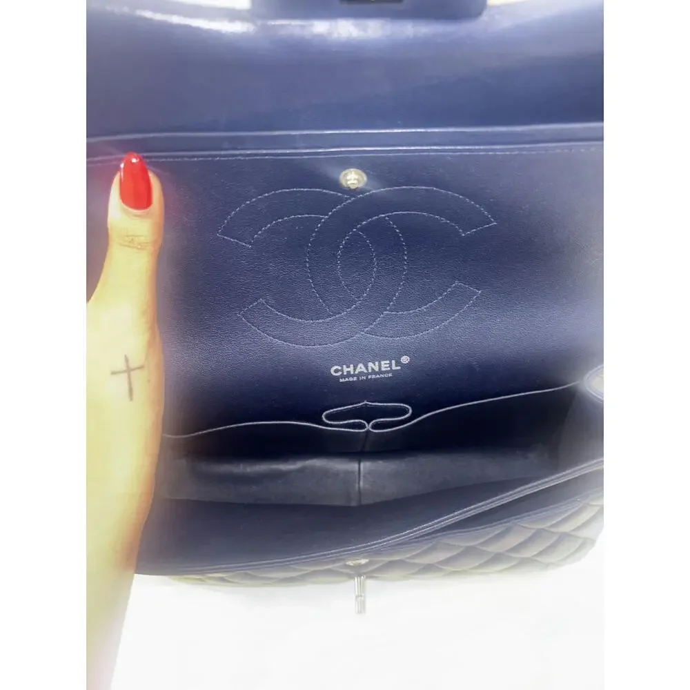 Chanel Quilted Flap Bag in Navy Blue Lambskin - Excellent Condition